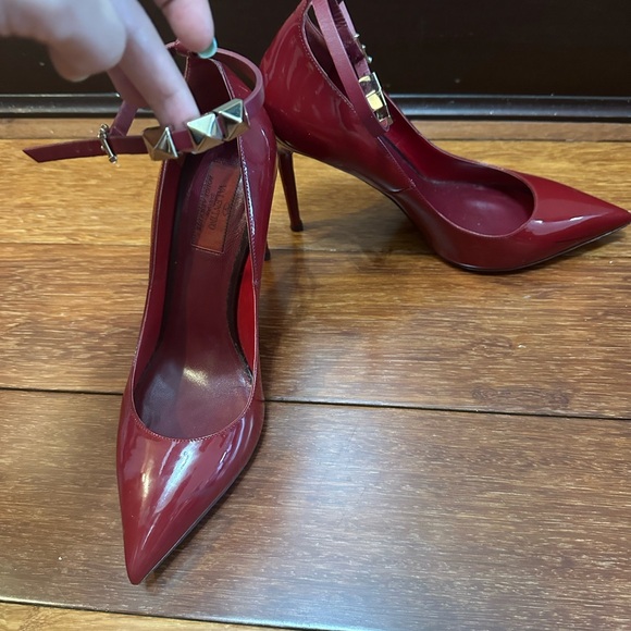 Red Stiletto Heels - Picture 14 of 14